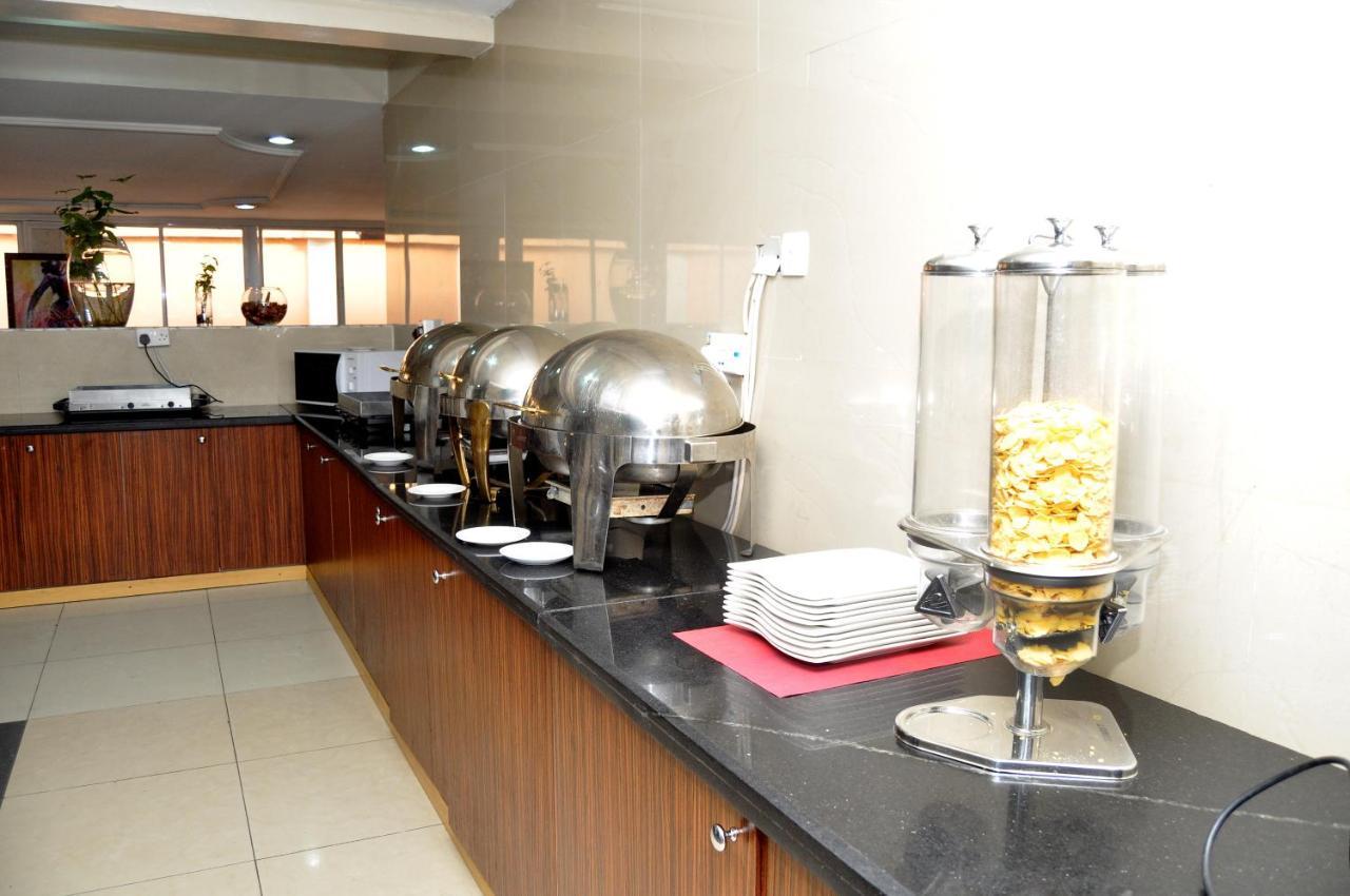 Primal Hotel Isaac John Gra Ikeja Exterior foto