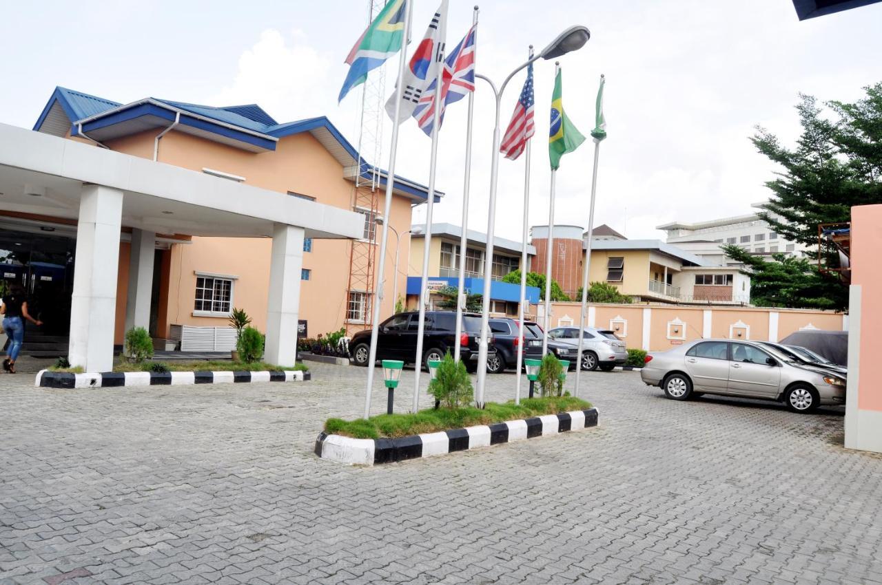 Primal Hotel Isaac John Gra Ikeja Exterior foto