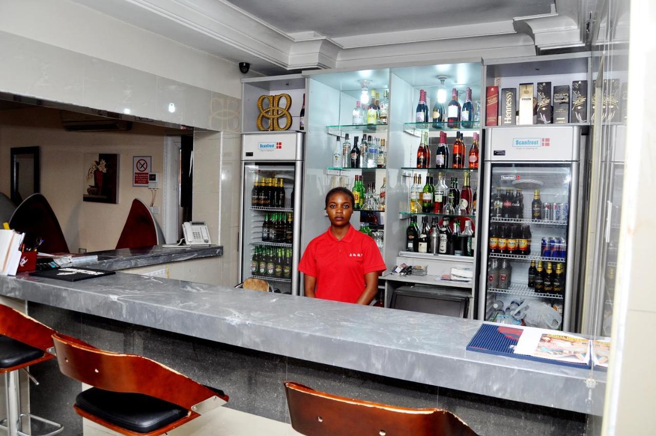 Primal Hotel Isaac John Gra Ikeja Exterior foto